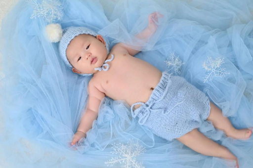 弥勒怀孕肚子起小疙瘩很痒